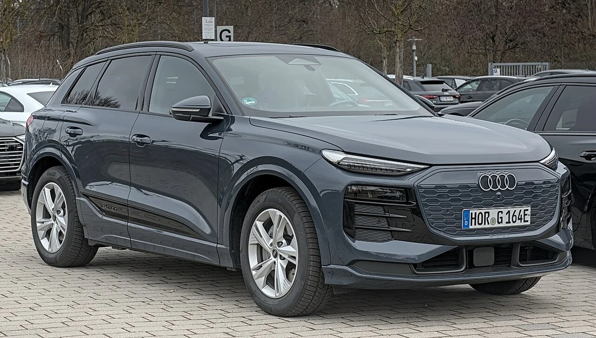 Audi Q6 e-tron – modelbillede; udstyr og årgang kan variere