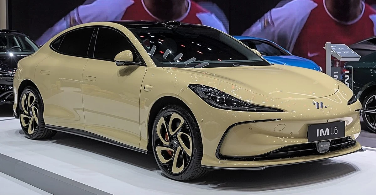 MG IM5 – modelbillede; udstyr og årgang kan variere