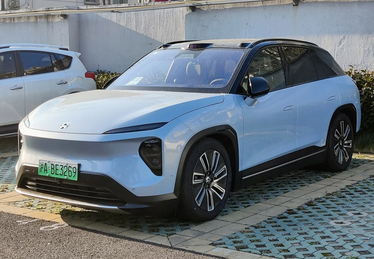 NIO EL7 – modelbillede; udstyr og årgang kan variere