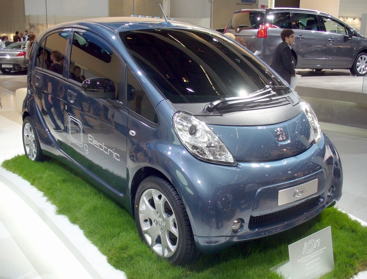 Peugeot iOn – modelbillede; udstyr og årgang kan variere
