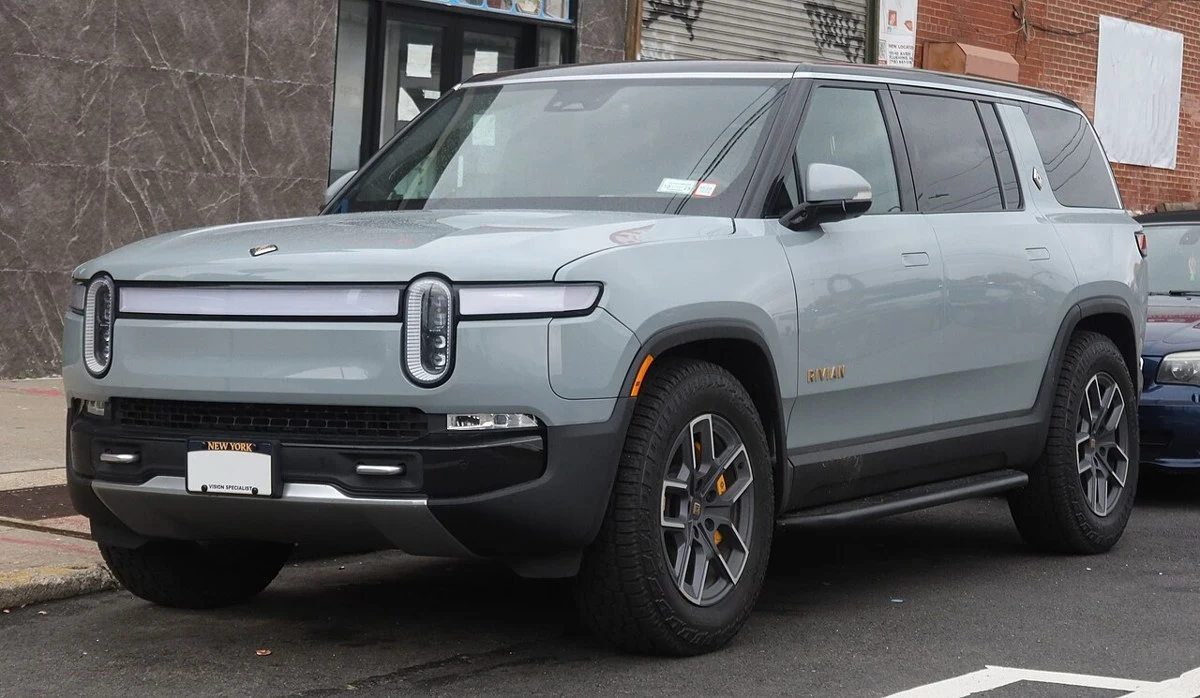 Rivian R1S – modelbillede; udstyr og årgang kan variere