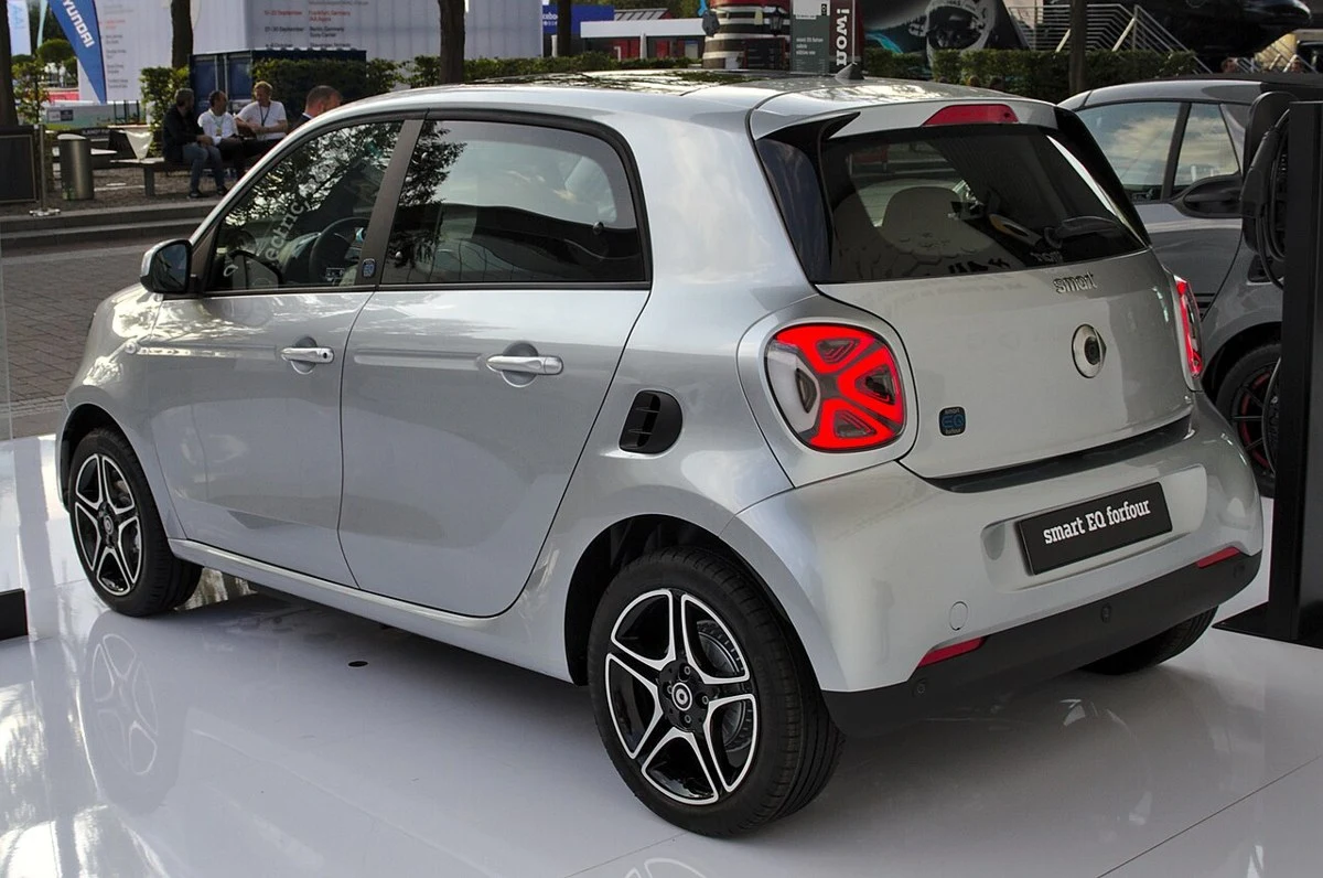 Smart EQ forfour – modelbillede; udstyr og årgang kan variere