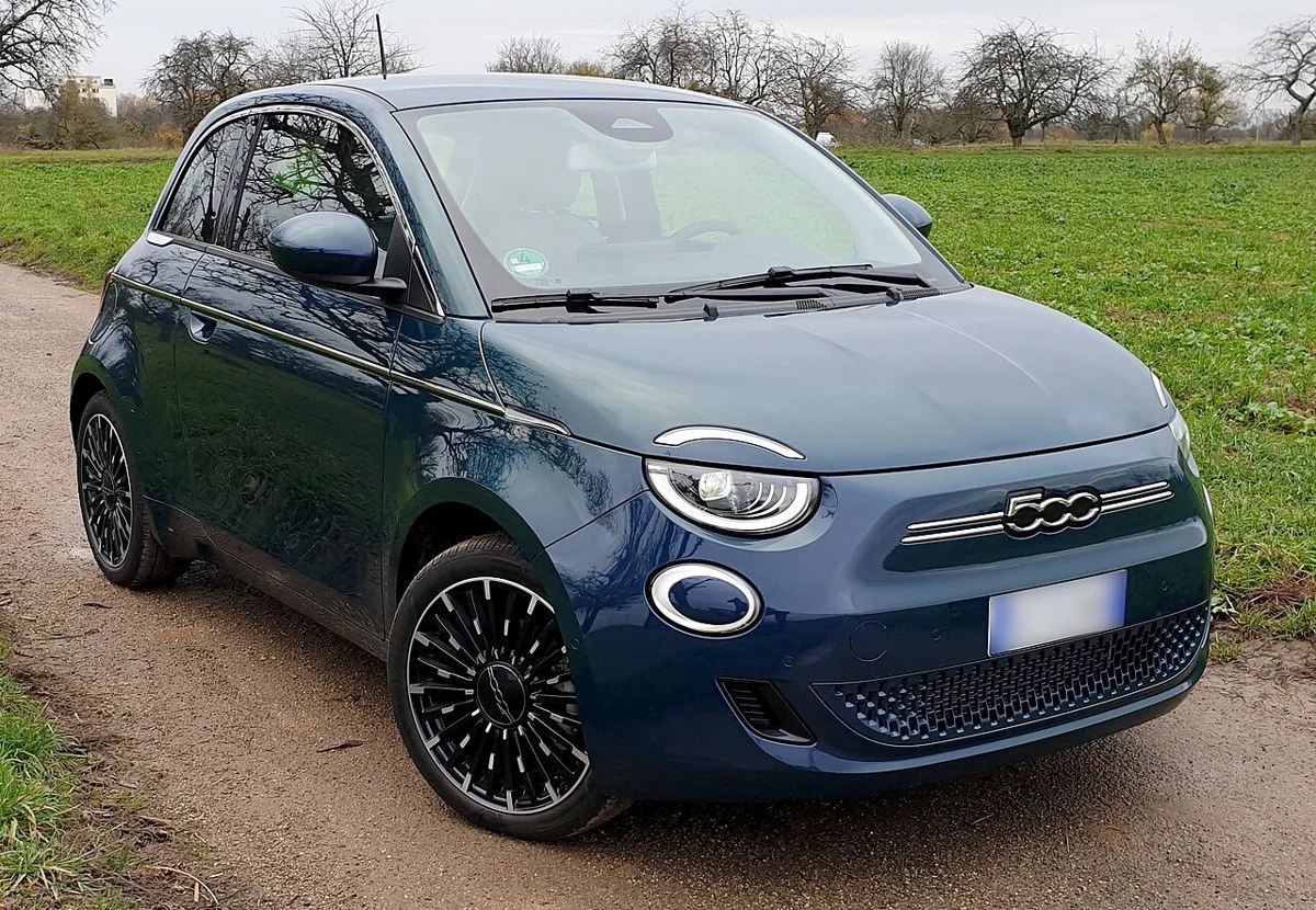 Fiat 500e – modelbillede; udstyr og årgang kan variere