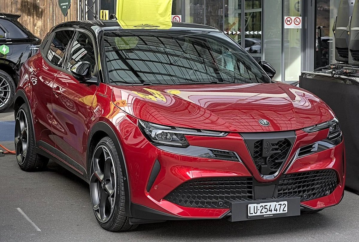Alfa Romeo Junior – modelbillede; udstyr og årgang kan variere